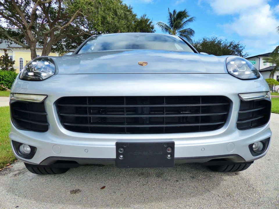 2017 Porsche 958 Cayenne - Image 8 of 21