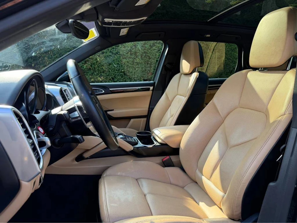 2017 Porsche 958 Cayenne - Image 5 of 5