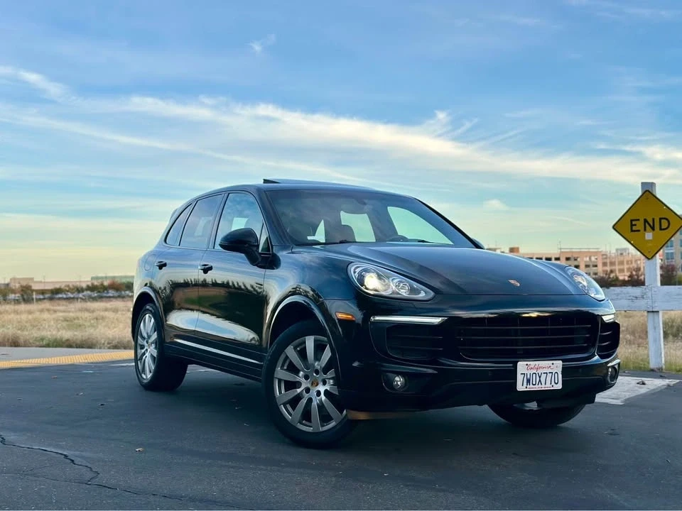 2017 Porsche 958 Cayenne - Image 2 of 20