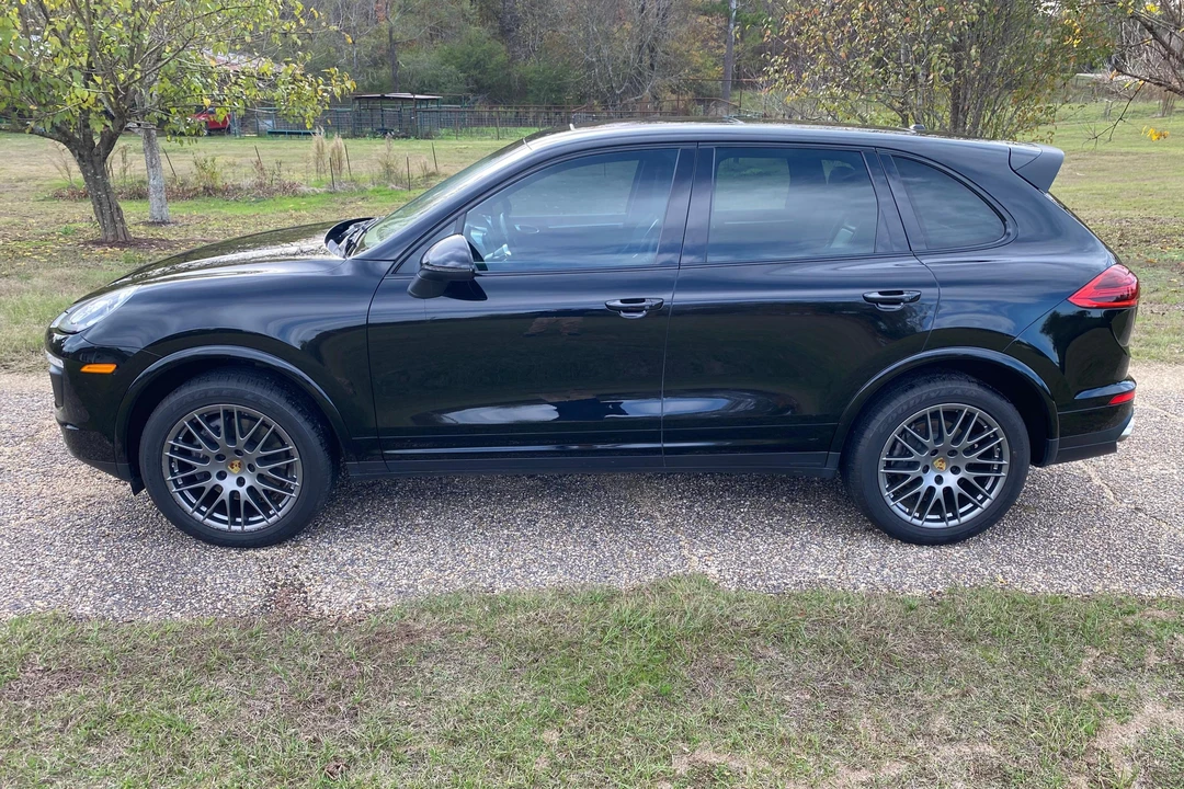 2017 Porsche 958 Cayenne - Image 3 of 31