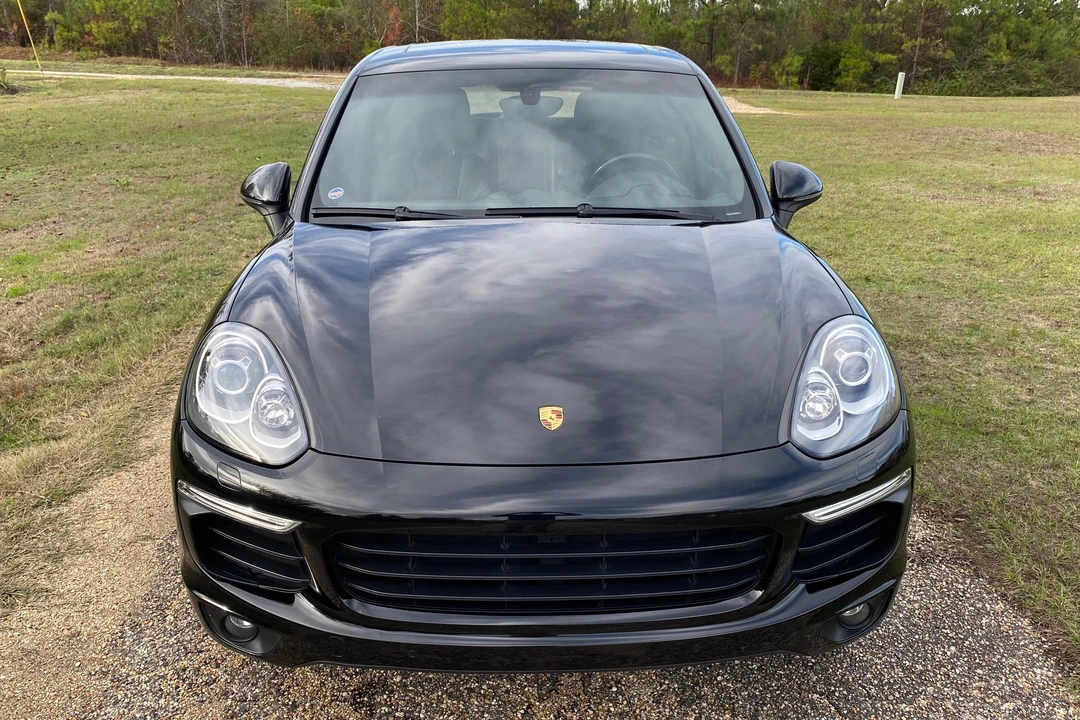 2017 Porsche 958 Cayenne - Image 2 of 31