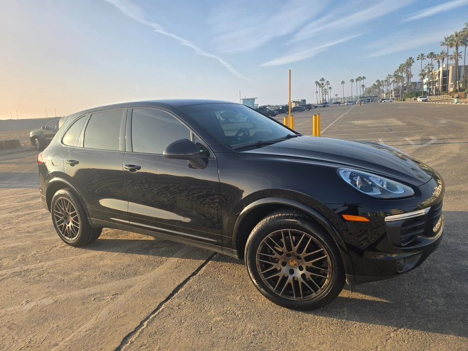 2017 Porsche 958 Cayenne - Image 5 of 21