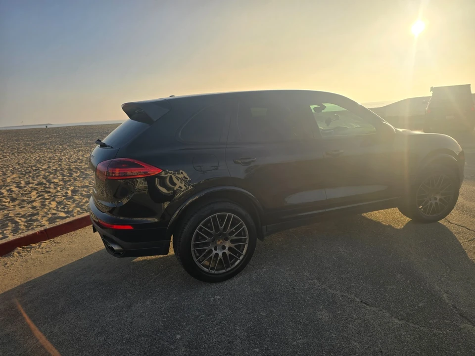 2017 Porsche 958 Cayenne - Image 15 of 21