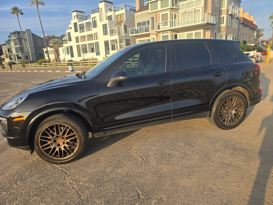 2017 Porsche 958 Cayenne - Image 20 of 21