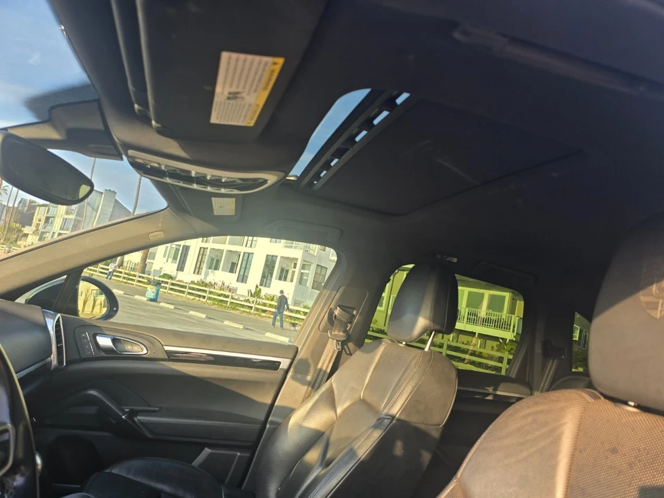2017 Porsche 958 Cayenne - Image 12 of 21