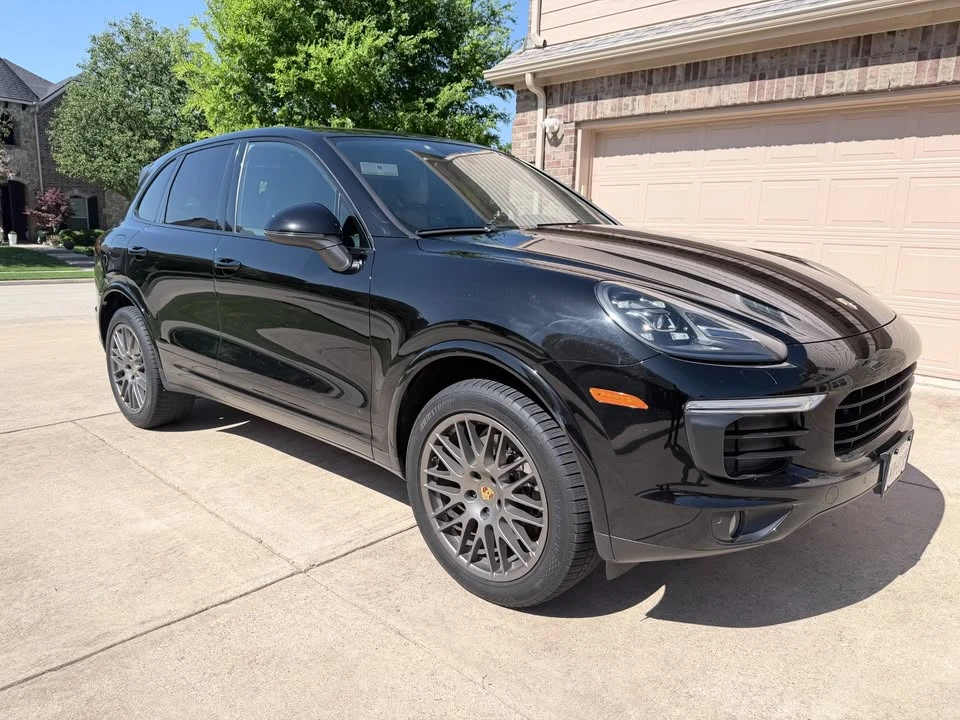 2017 Porsche 958 Cayenne - Image 2 of 15