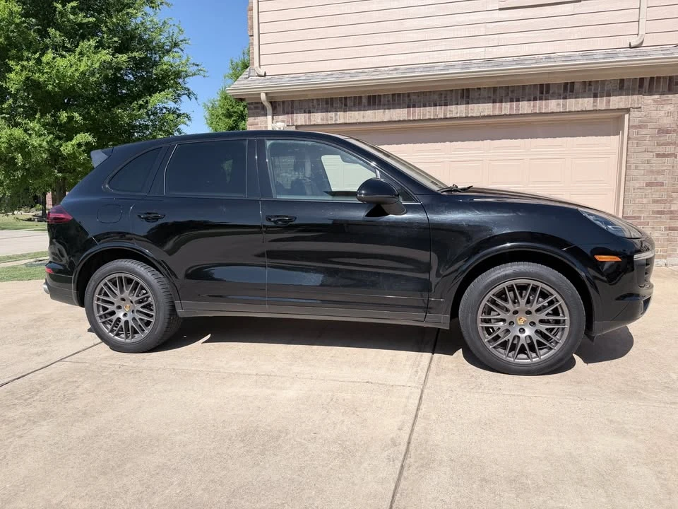 2017 Porsche 958 Cayenne - Image 3 of 15