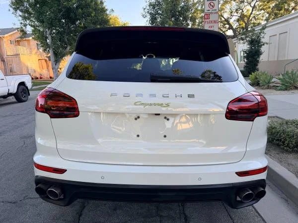 2017 Porsche 958 Cayenne S - Image 6 of 18