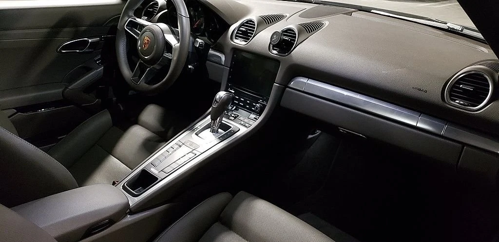 2017 Porsche 718 Cayman - Image 18 of 20