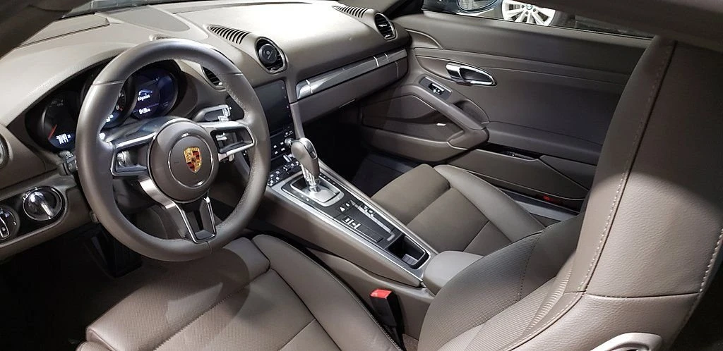 2017 Porsche 718 Cayman - Image 18 of 20
