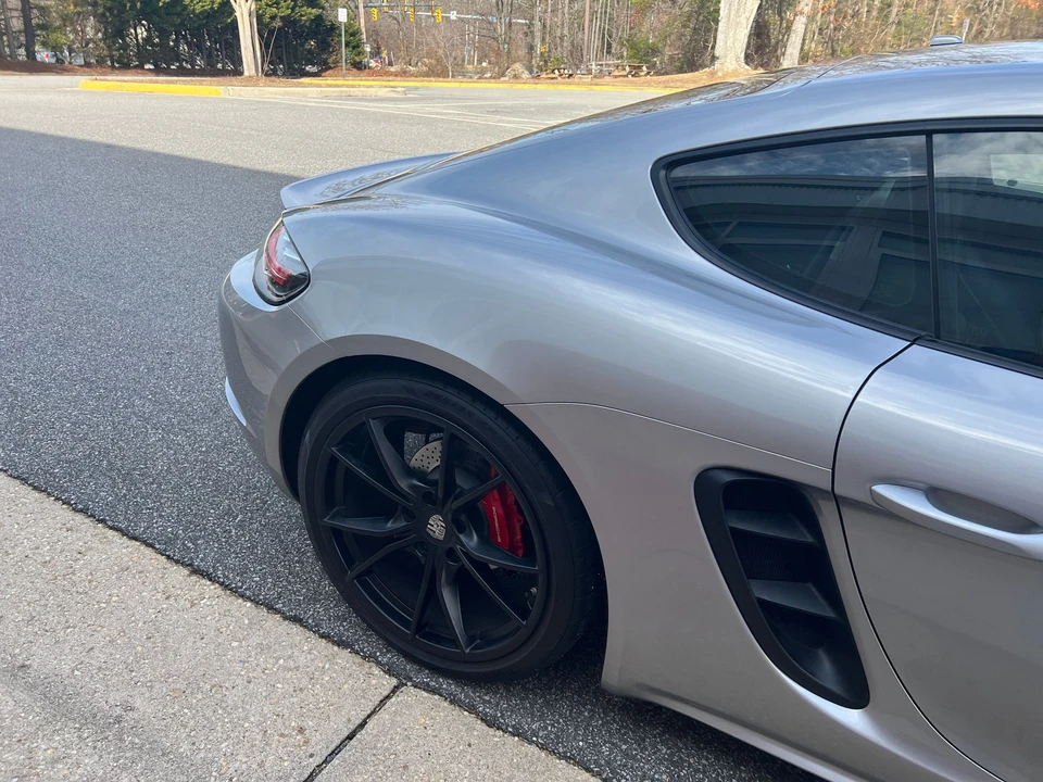 2017 Porsche 718 Cayman S - Image 14 of 30