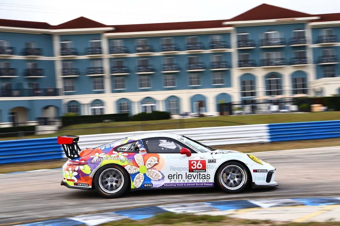2017 Porsche 991 GT3 - Image 4 of 5