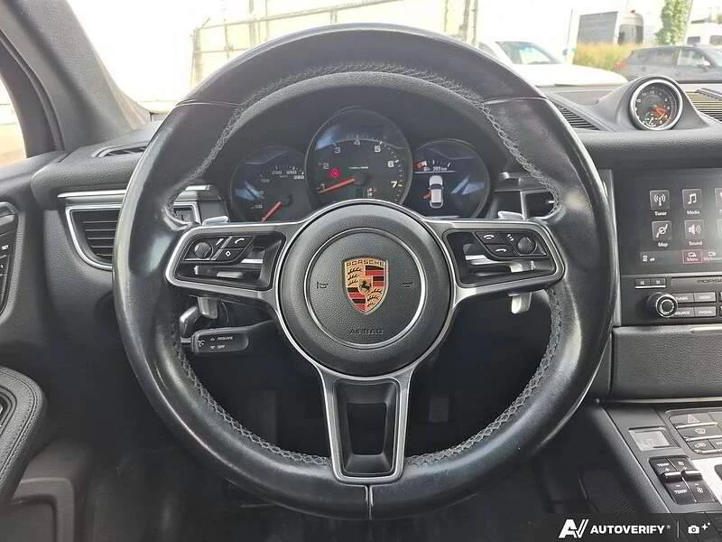 2017 Porsche Macan - Image 10 of 19