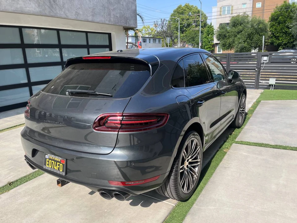 2017 Porsche Macan GTS - Image 3 of 7