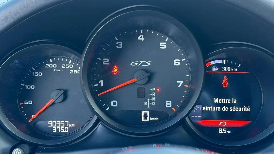 2017 Porsche Macan GTS - Image 7 of 10