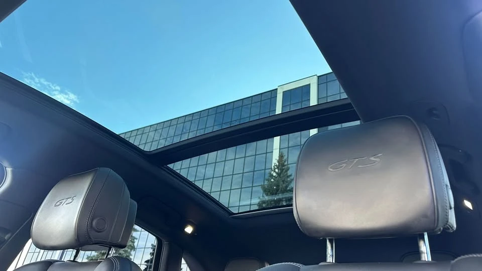 2017 Porsche Macan GTS - Image 9 of 10