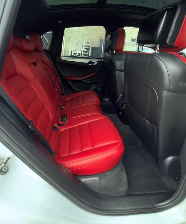 2017 Porsche Macan GTS - Image 7 of 14