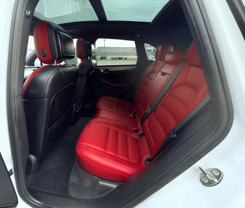 2017 Porsche Macan GTS - Image 6 of 14