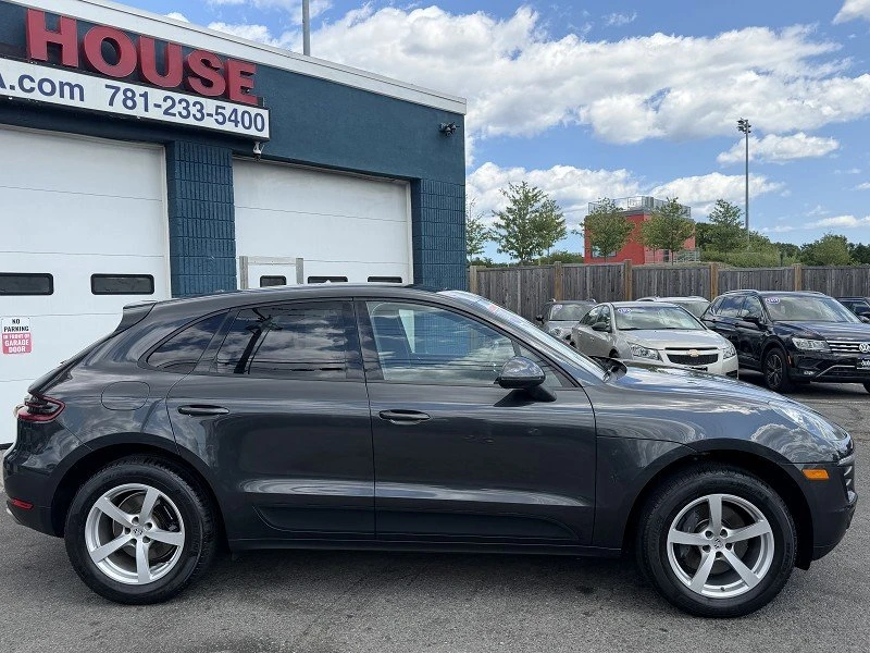 2017 Porsche Macan - Image 15 of 20