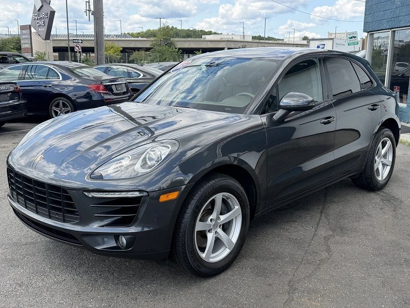 2017 Porsche Macan - Image 2 of 20