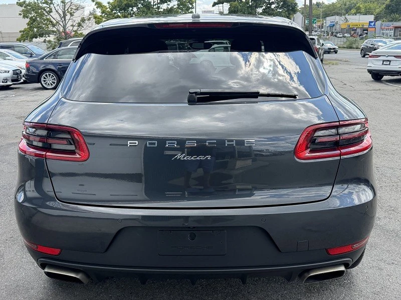2017 Porsche Macan - Image 14 of 20