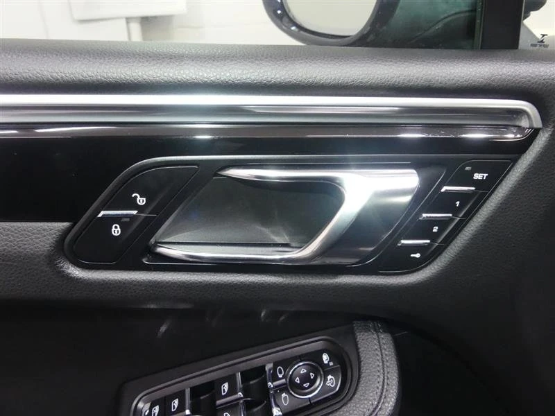 2017 Porsche Macan - Image 20 of 20