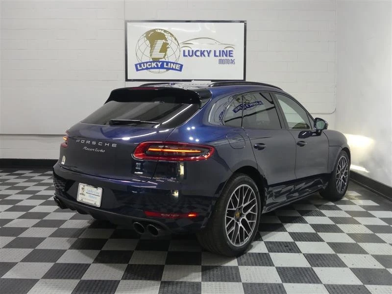 2017 Porsche Macan - Image 10 of 20