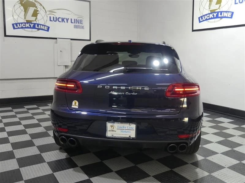 2017 Porsche Macan - Image 8 of 20