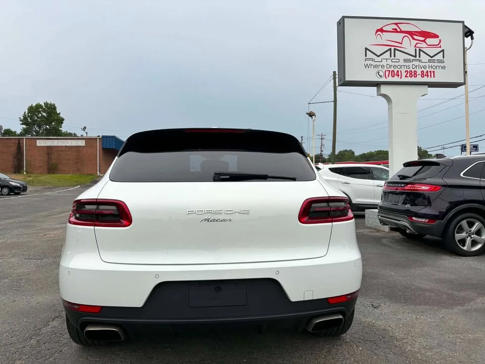 2017 Porsche Macan - Image 10 of 10