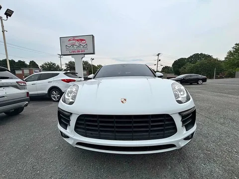 2017 Porsche Macan