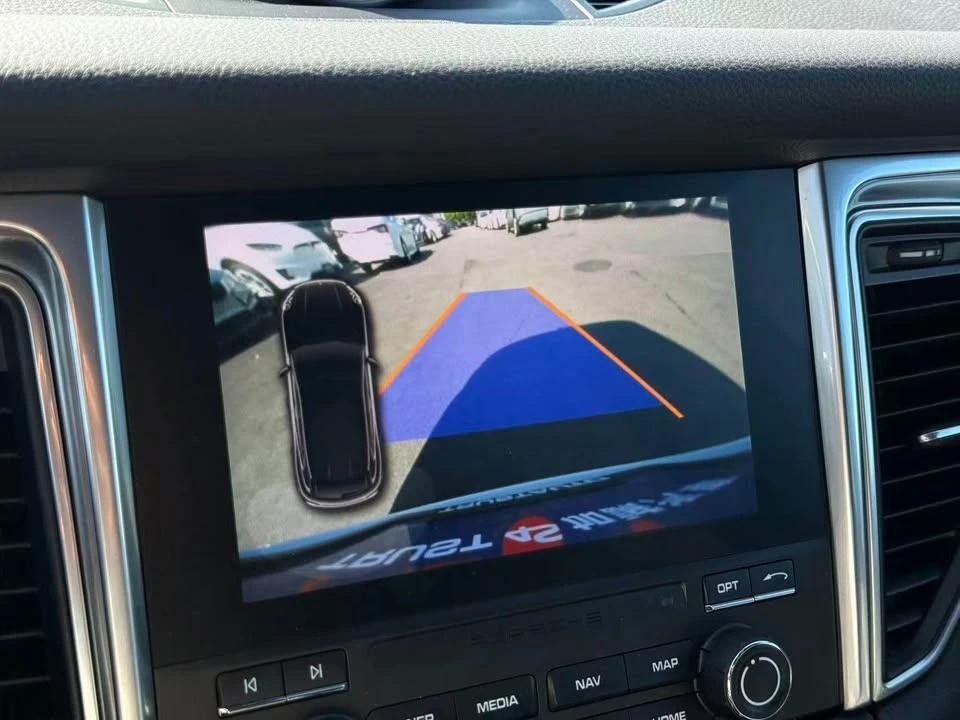 2017 Porsche Macan S - Image 13 of 16