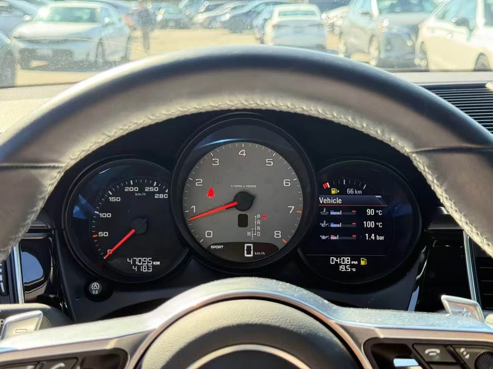 2017 Porsche Macan S - Image 16 of 16