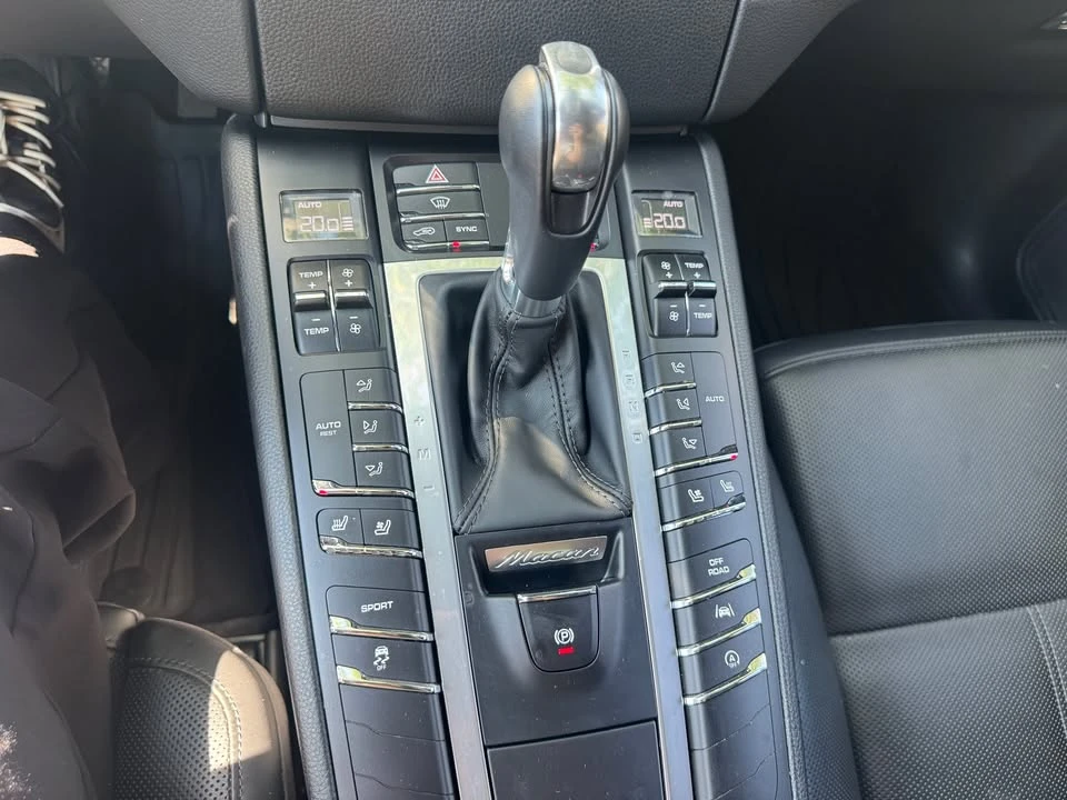 2017 Porsche Macan S - Image 13 of 20