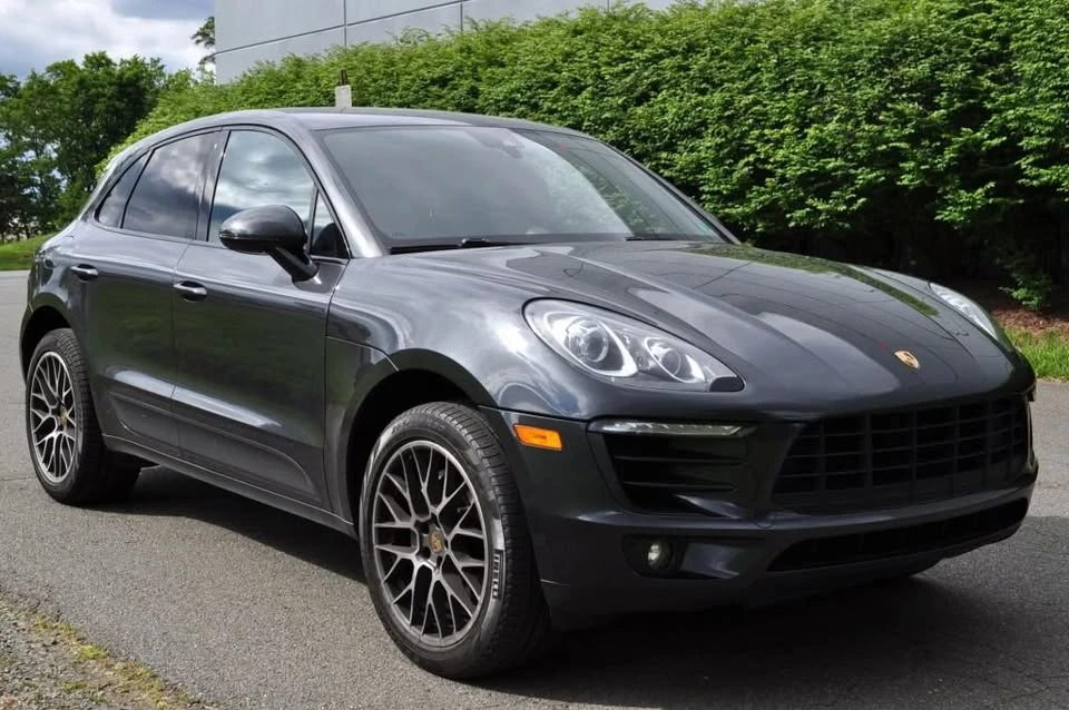 2017 Porsche Macan S - Image 2 of 16