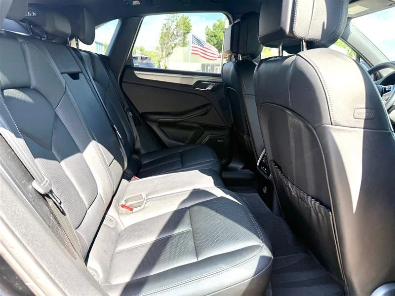 2017 Porsche Macan S - Image 7 of 10