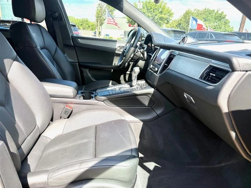 2017 Porsche Macan S - Image 6 of 10