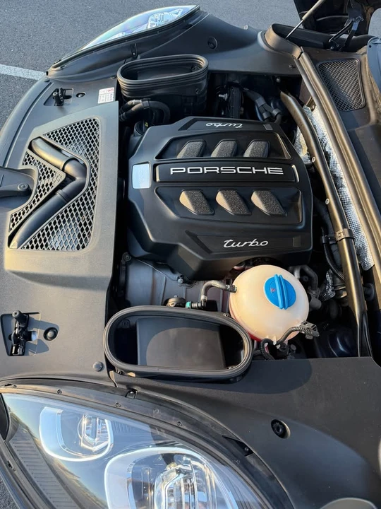 2017 Porsche Macan Turbo - Image 8 of 19