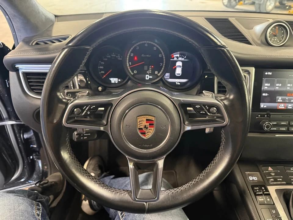 2017 Porsche Macan Turbo - Image 9 of 12