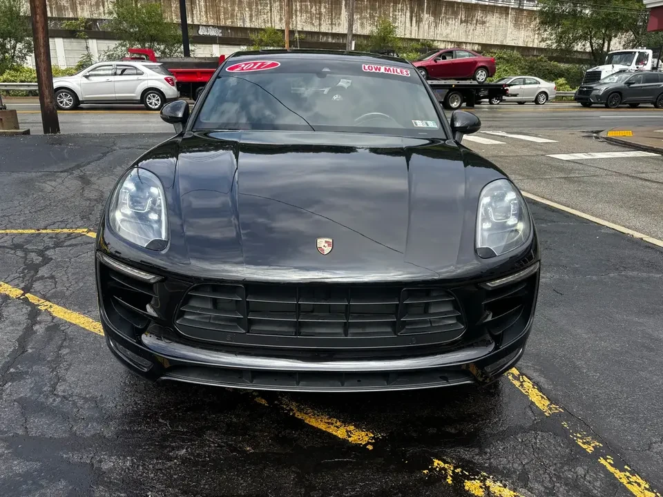 2017 Porsche Macan - Image 4 of 16