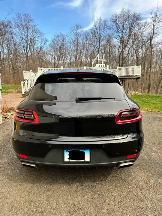 2017 Porsche Macan - Image 2 of 7