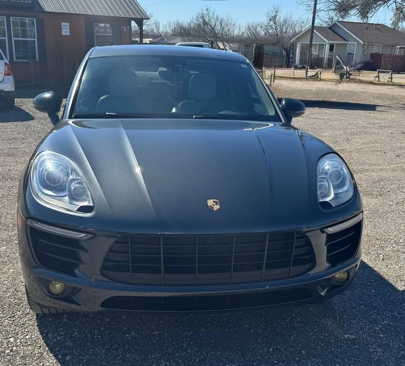 2017 Porsche Macan - Image 2 of 20