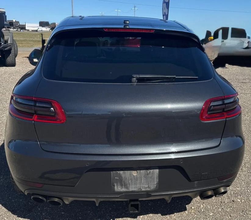 2017 Porsche Macan - Image 6 of 20