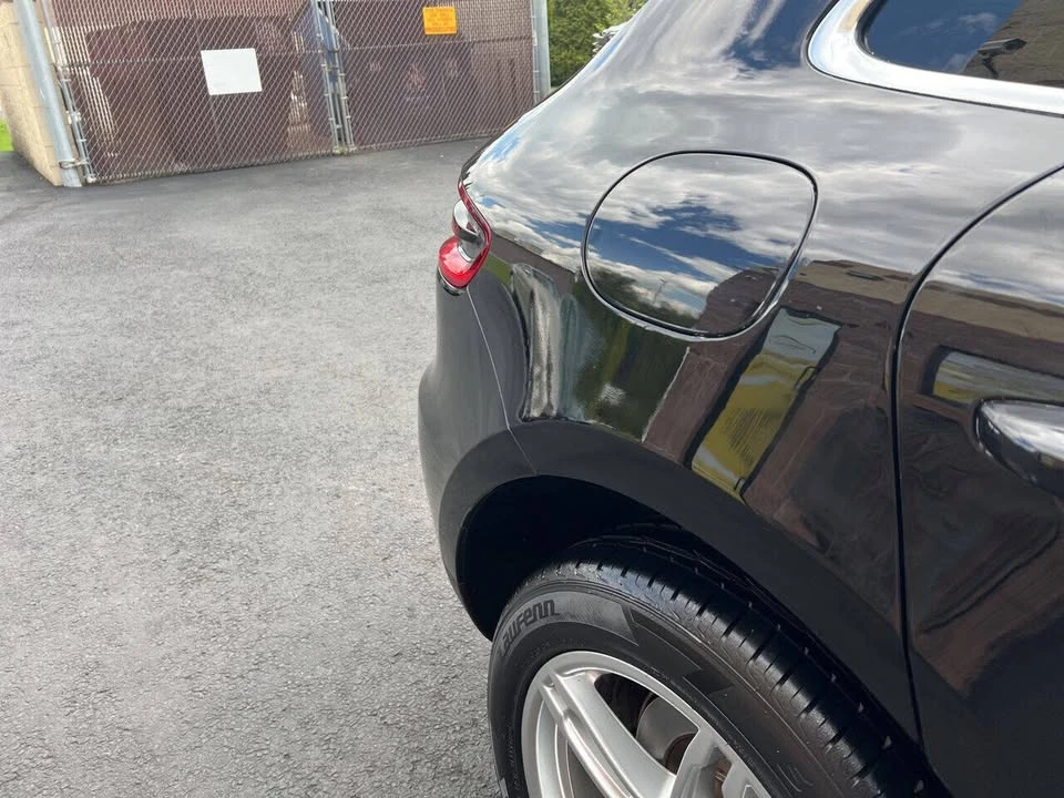 2017 Porsche Macan - Image 13 of 20