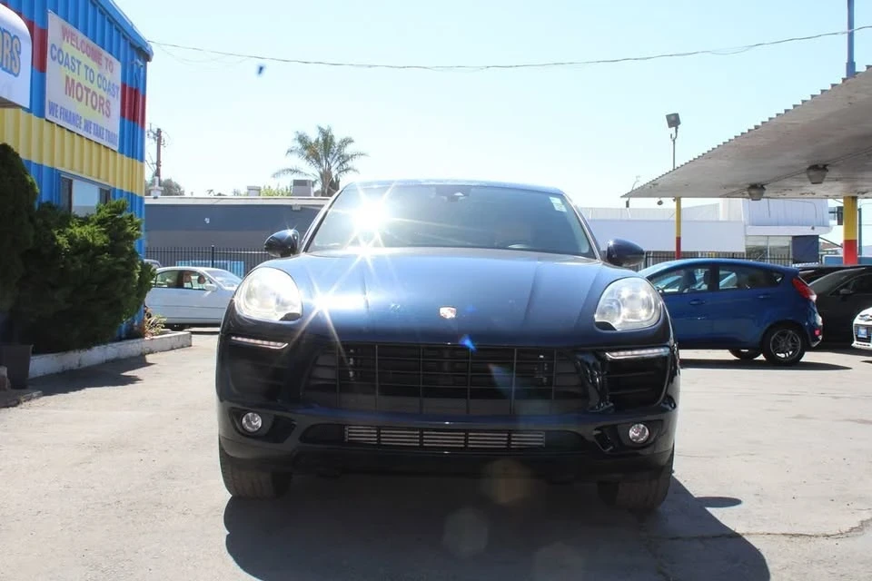 2017 Porsche Macan - Image 2 of 20