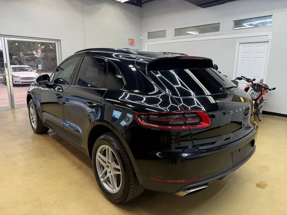 2017 Porsche Macan - Image 3 of 18