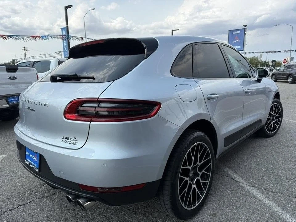 2017 Porsche Macan - Image 4 of 17