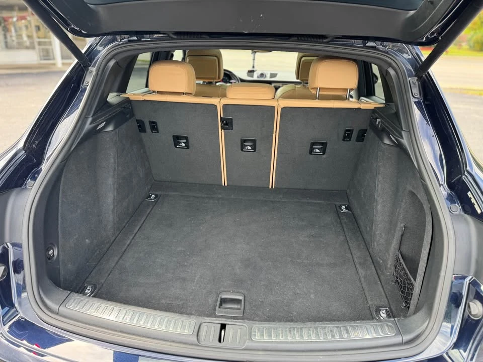 2017 Porsche Macan - Image 9 of 19