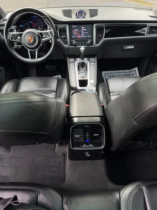 2017 Porsche Macan - Image 13 of 20