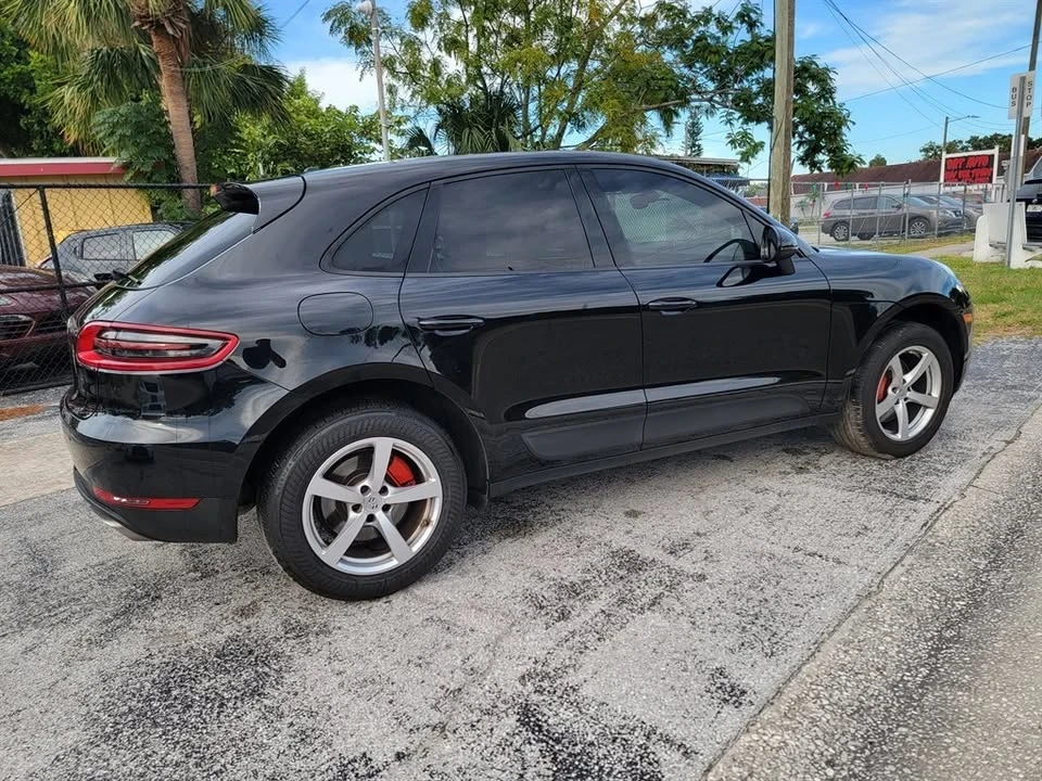 2017 Porsche Macan - Image 6 of 16