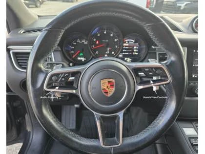 2017 Porsche Macan - Image 11 of 19